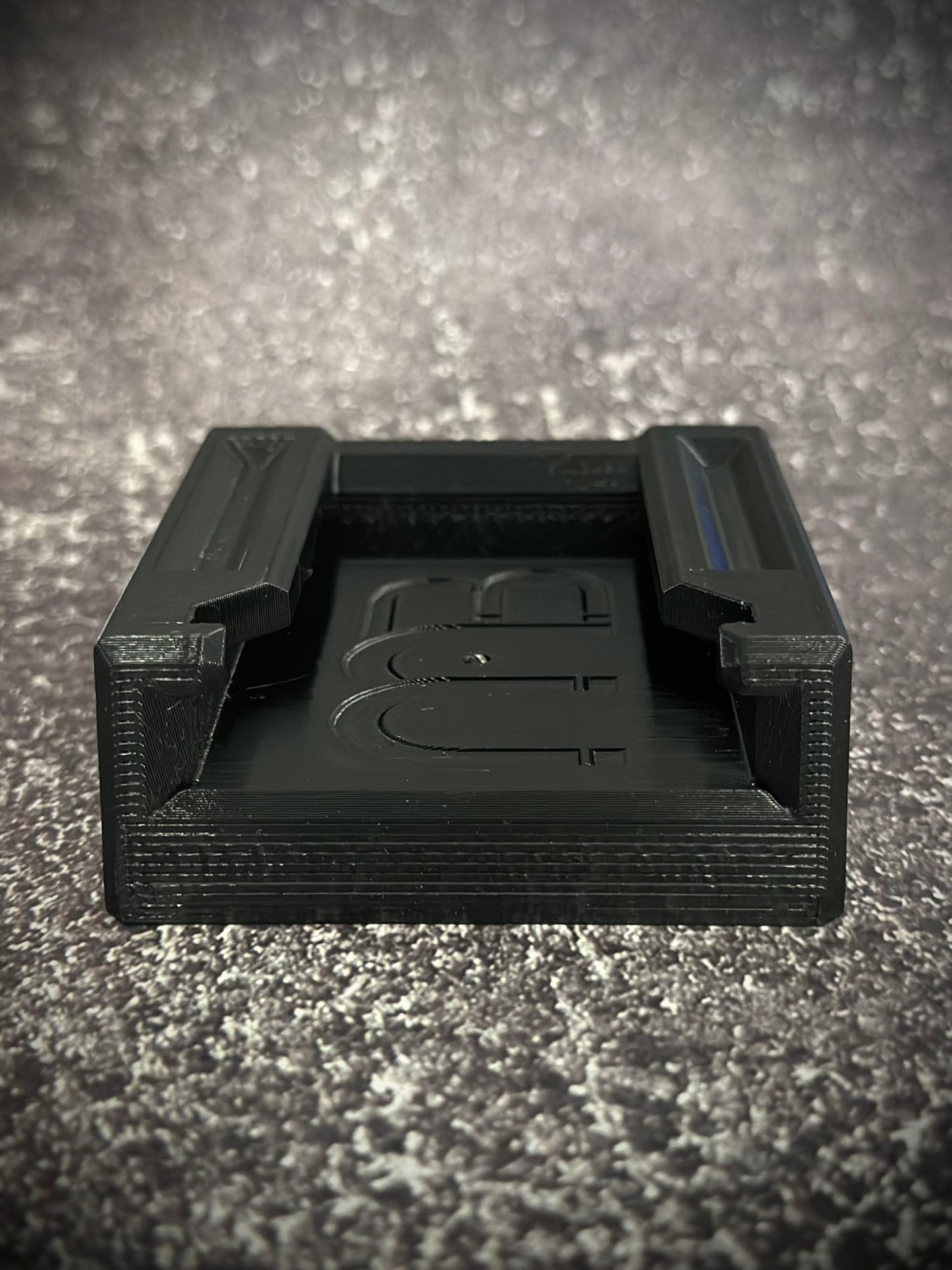 The Magnet Buddy - Magnetic M18 Snap & Lock Battery Holder