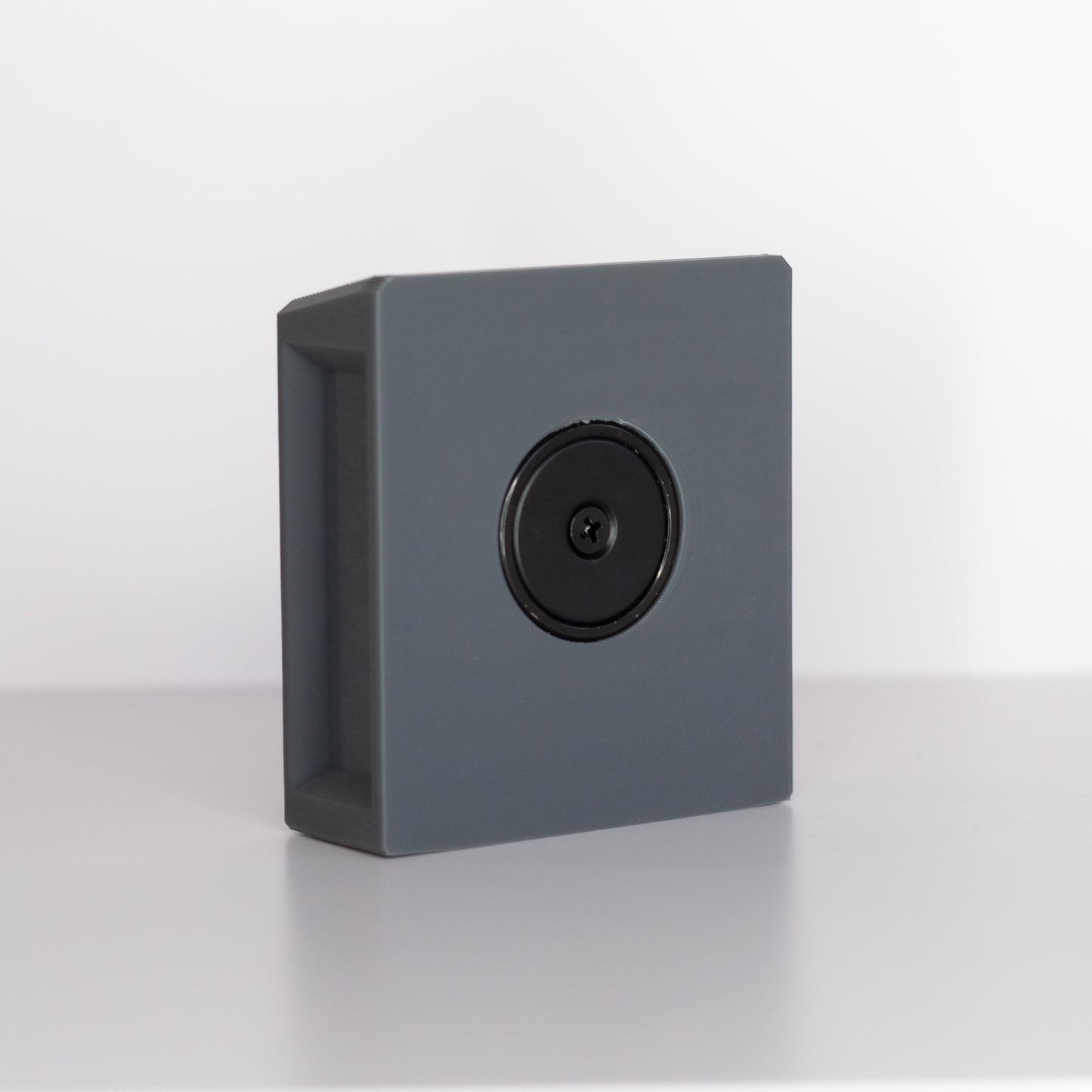 The Magnet Buddy - Magnetic M18 Snap & Lock Battery Holder